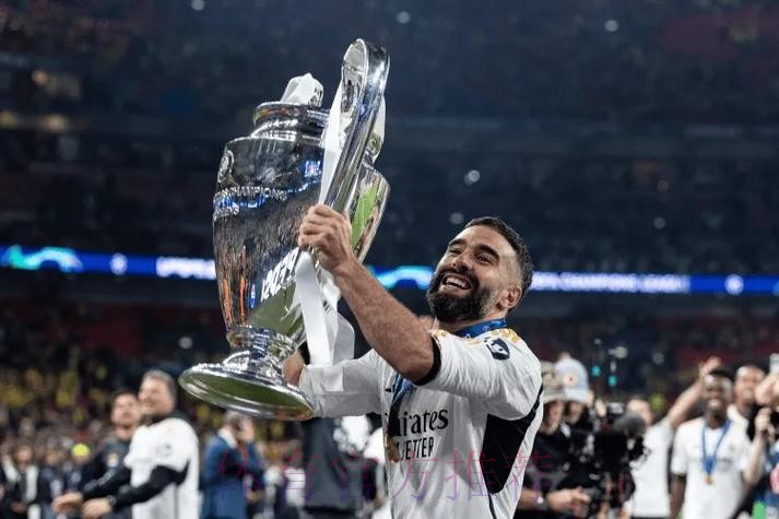 罗马诺:皇马和卡瓦哈尔谈续约 若离队他将离开欧洲